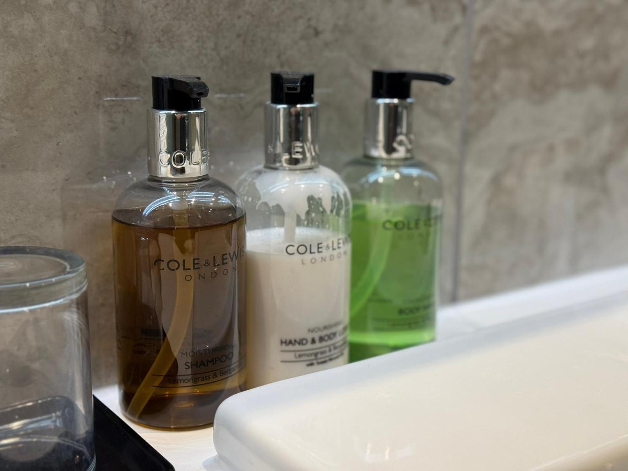 The George Hotel 이징올드 외부 사진